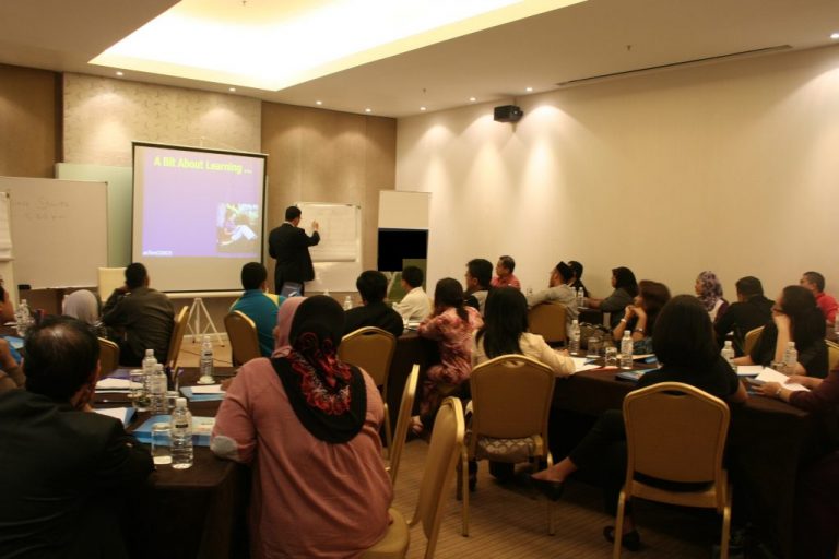 Program Mentoring BuyAZ: Membina Usahawan Muda Berdaya Saing